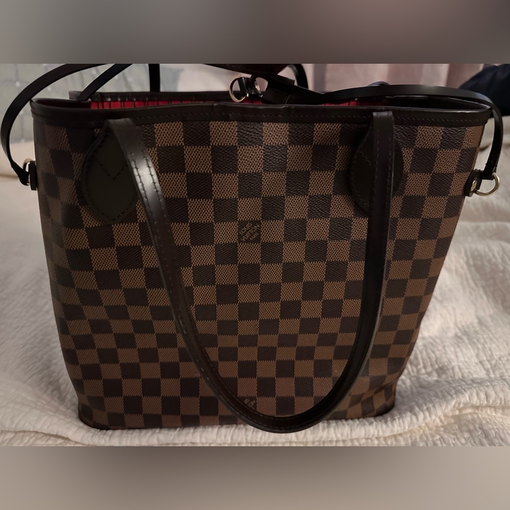 LV Neverfull PM in Damier Ebene Pattern